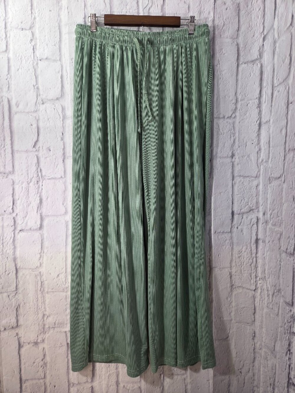 Cider 0XL Olive Sage Green Drawstring Pleated Flowing Silhouette Wide Leg Pants